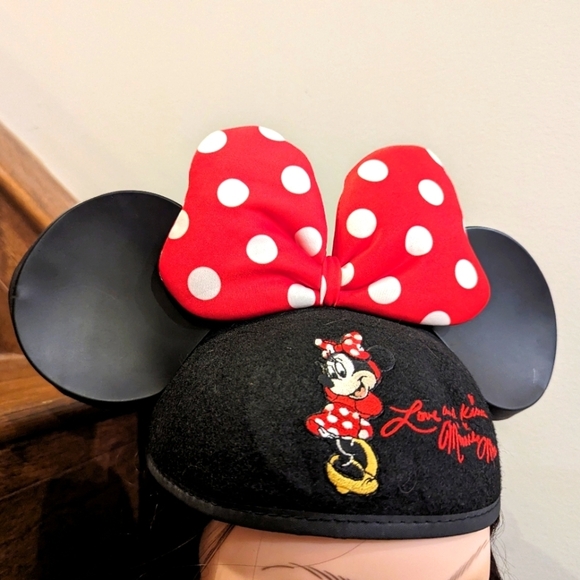 Authentic Disney Parks Minnie Mouse ears hat, Minnie Mouse Costume - Picture 4 of 8